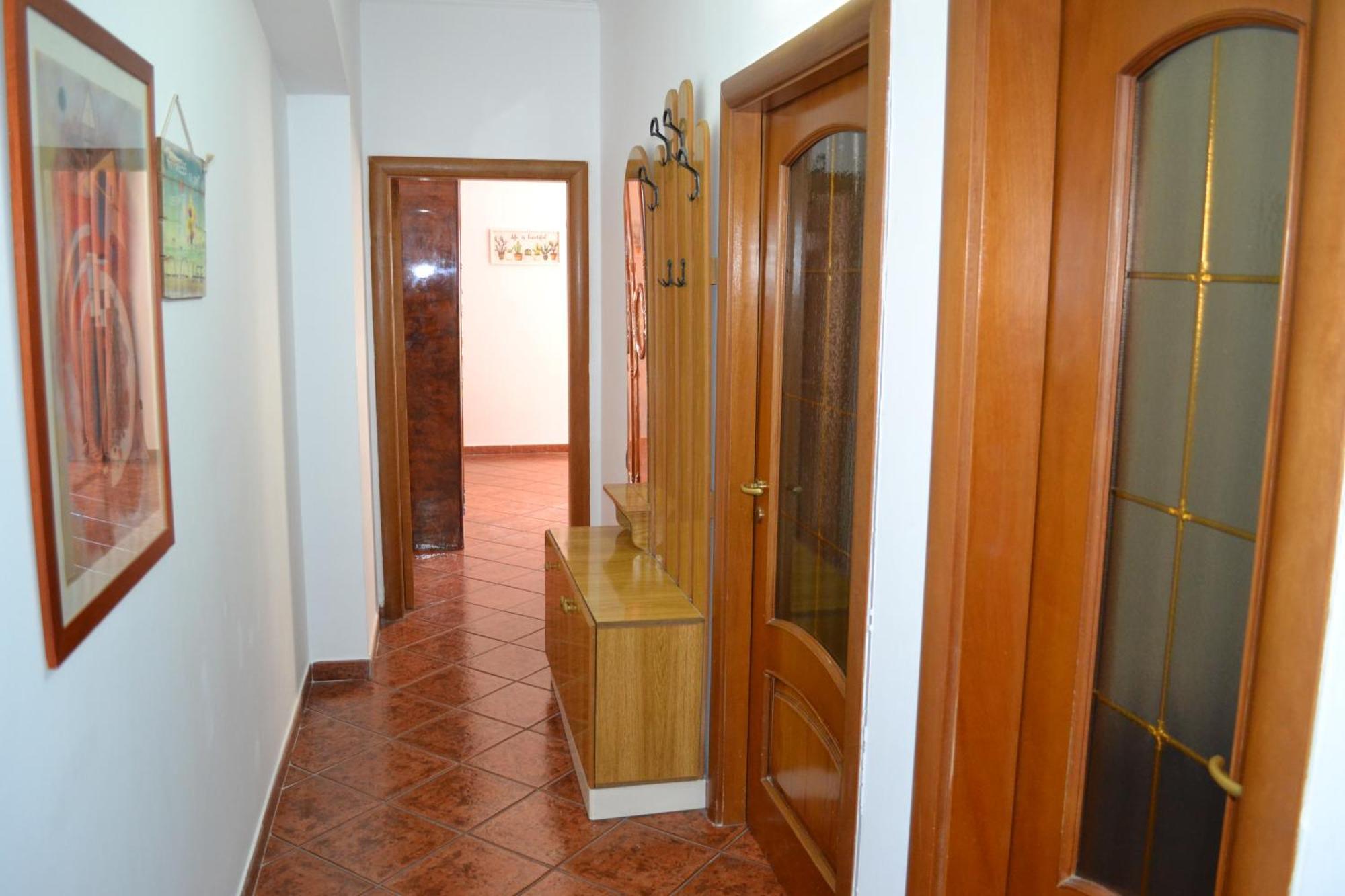 Central 5 Bedrooms Apartment Partial Seaview Vlorë Eksteriør bilde