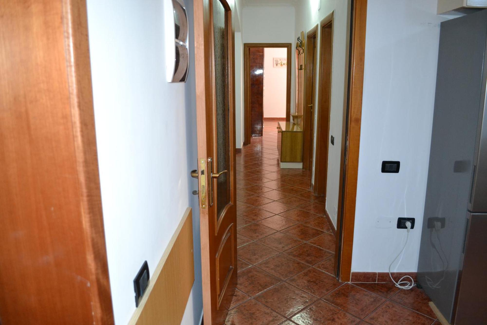 Central 5 Bedrooms Apartment Partial Seaview Vlorë Eksteriør bilde