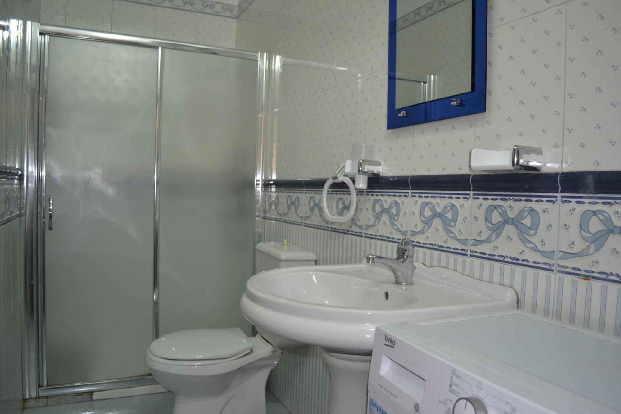 Central 5 Bedrooms Apartment Partial Seaview Vlorë Eksteriør bilde