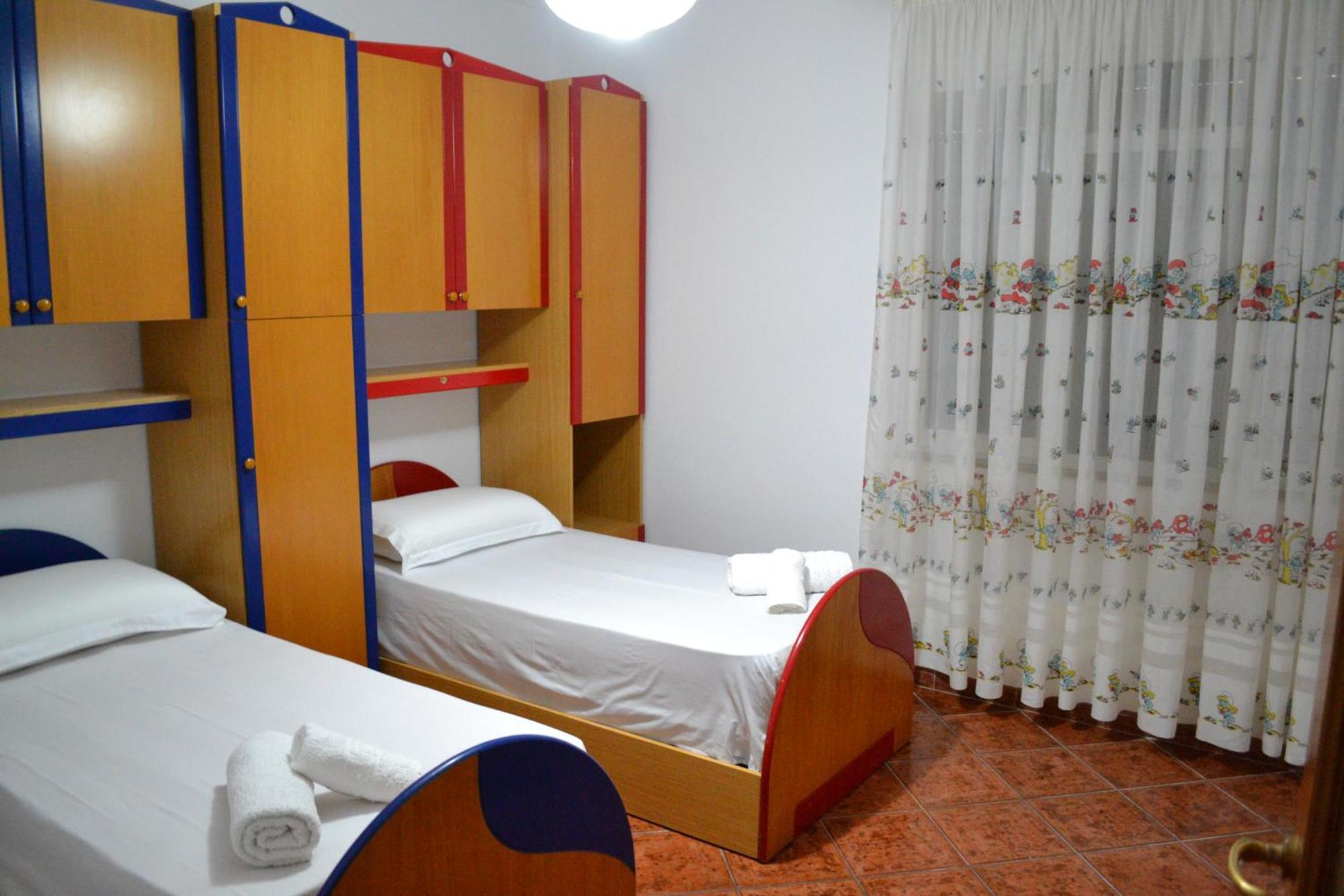 Central 5 Bedrooms Apartment Partial Seaview Vlorë Eksteriør bilde