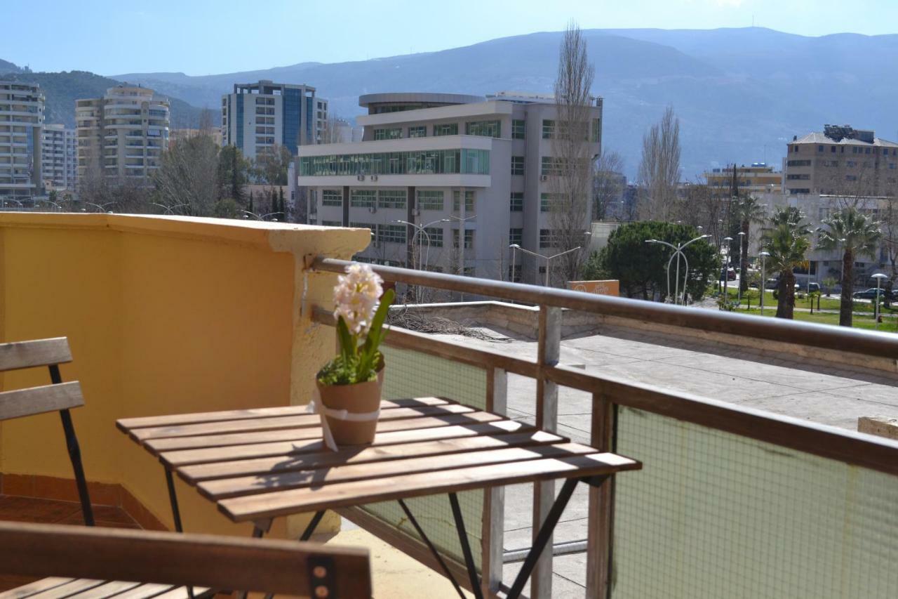 Central 5 Bedrooms Apartment Partial Seaview Vlorë Eksteriør bilde